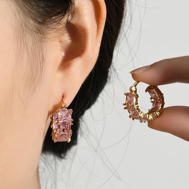 Exquisite Square Pink Earrings with Feminine Style, Fashionable and Personalized Design, Versatile Earrings