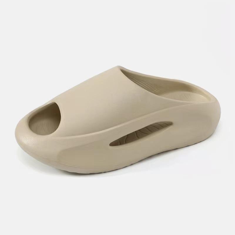 Gacimy Men's Thick Bottom Slippers Fashion Outdoor Sports Sandals Summer New EVA Beach Shoes Soft Cloud Men Platform Home Slides
