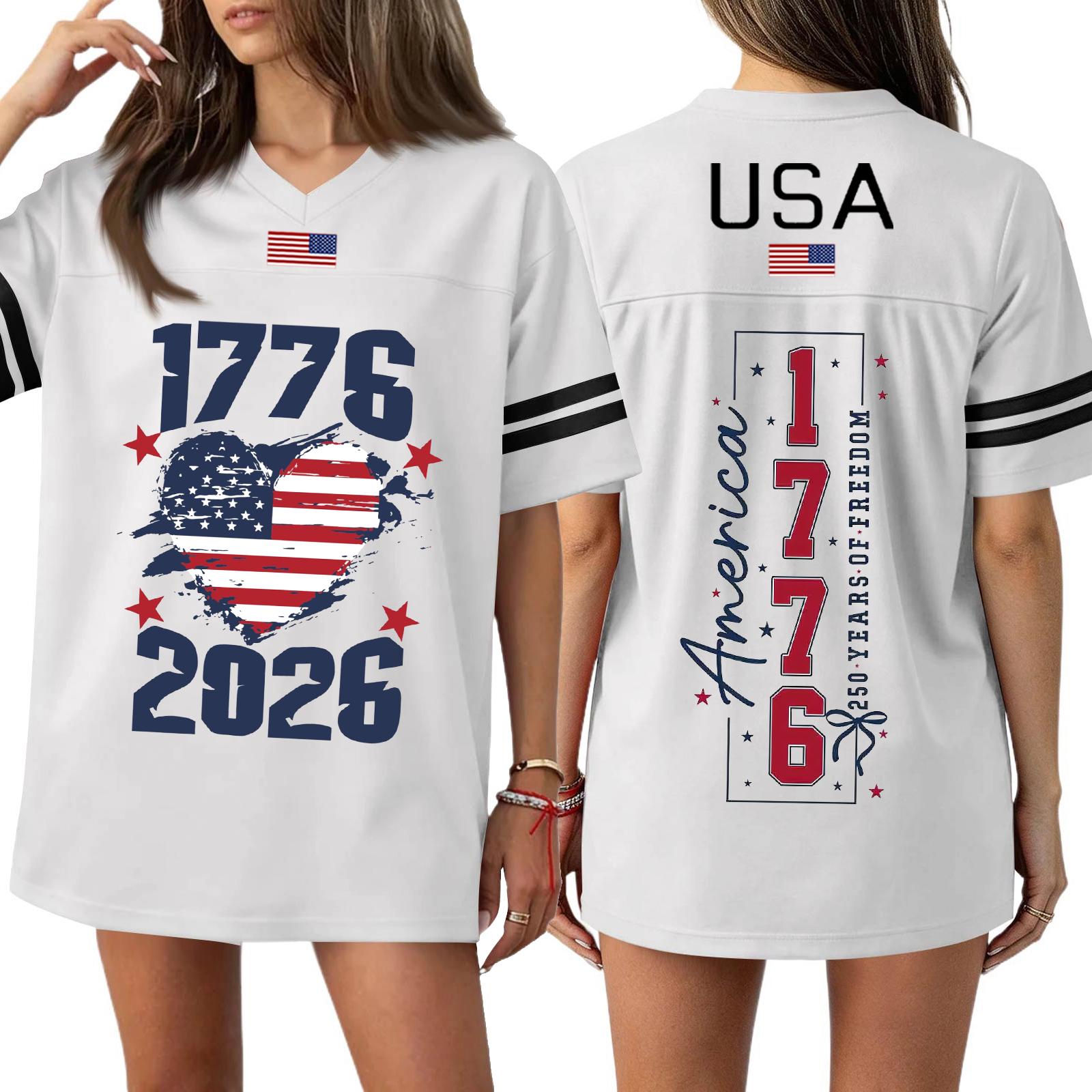 

Women’s Short Sleeve Loose Fit Jersey Top with 1776 2026 USA Graphic Front and Back V Neck Casual Tee Shirt for Everyday Wear XS білий