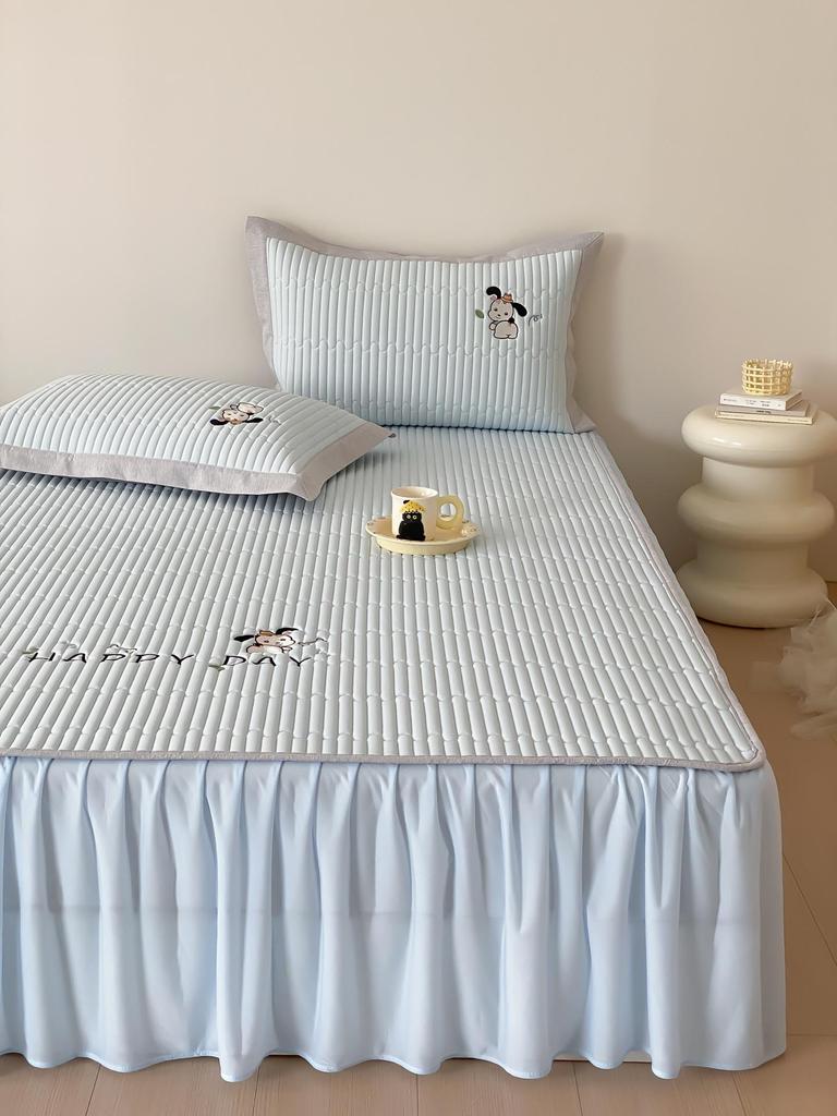 Class A Summer Cooling Cartoon Ice Silk Quilted 3-Piece Mat Set with Fitted Sheet