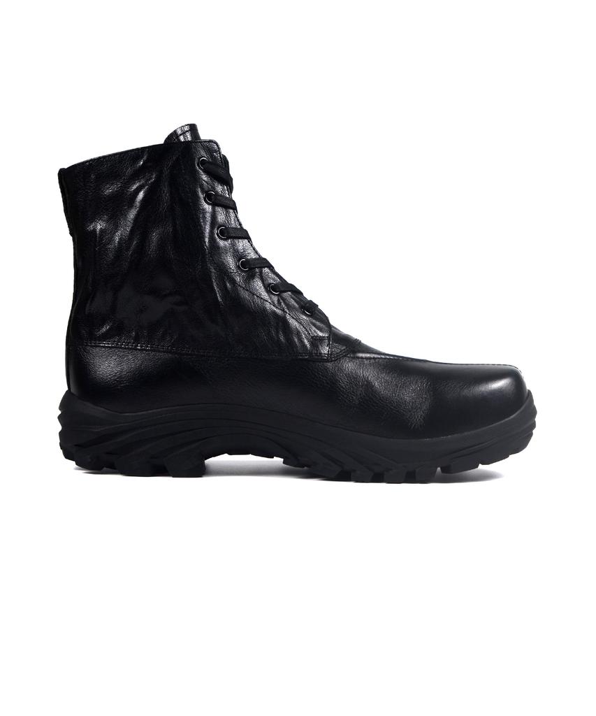 Yowe Umon, Black
