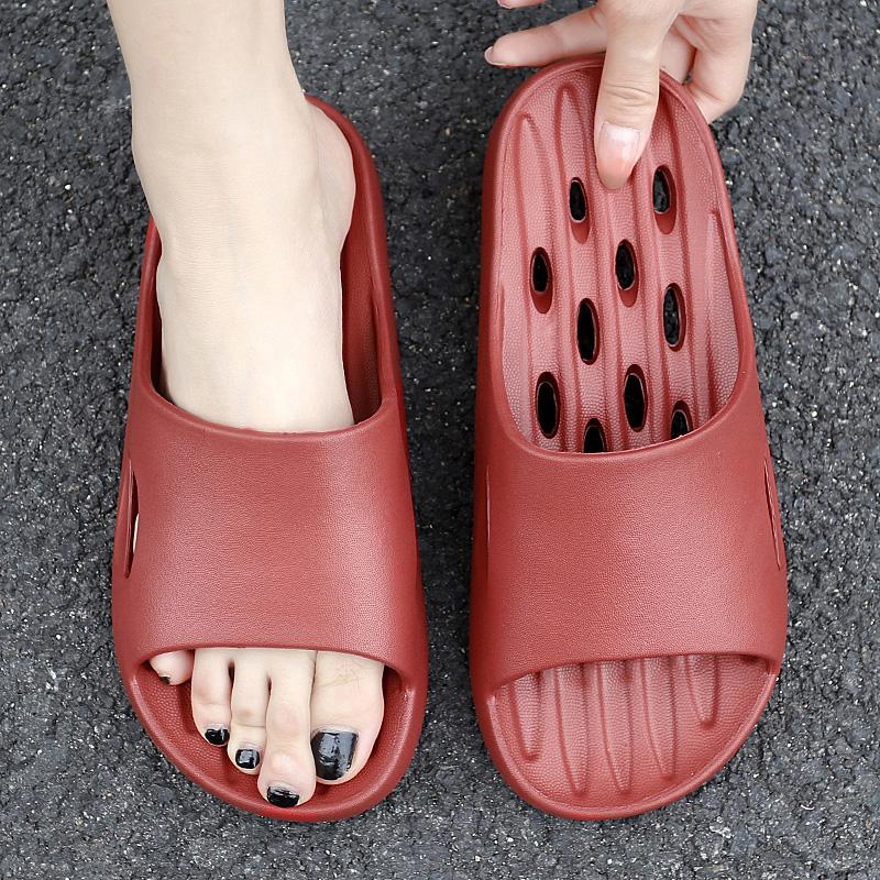 Fashion Shower Shoes Fast Anti Slip Comfortable Men's and Women's Home Slippers New Leakage Slippers Anti Slip Couple Sandals Low Price