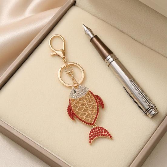 Keychain Pendant Rhinestones Inlaid Hollow Fish Design Key Chain with Anti-Oxidation Lobster Clasp Backpacks Accessory