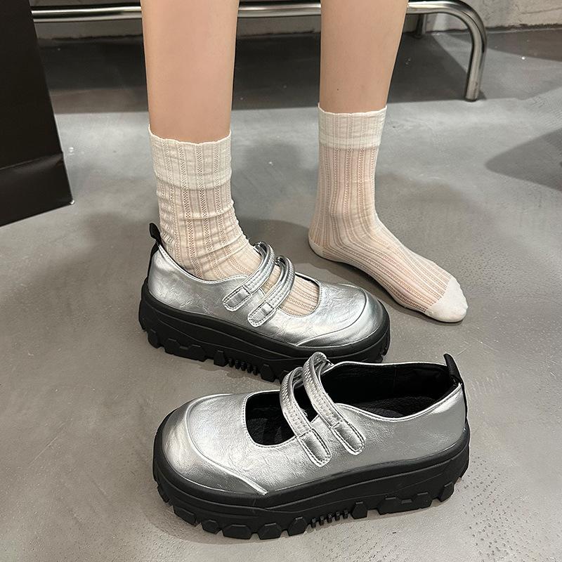 Mary Jane small leather shoes women's 2025 summer retro British style platform Japanese platform round head French big head shoes