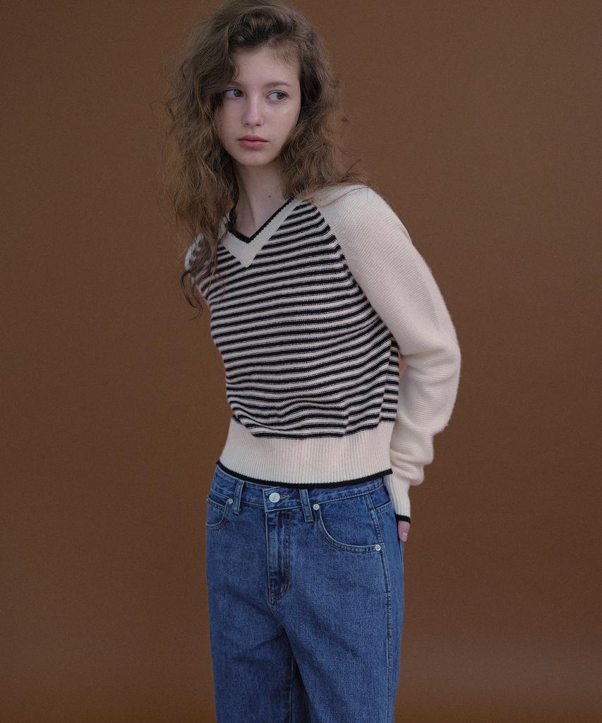 ANDNEEDS Letter Stripe Knit (Ivory)
