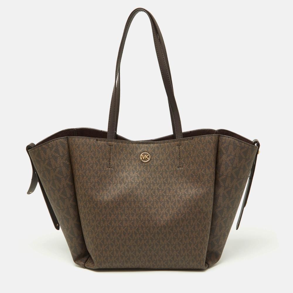 

Michael Kors Signature Coated Canvas And Leather Freya Tote brown