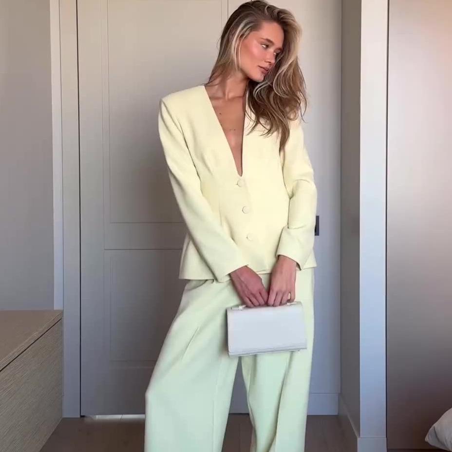 2024 Autumn Women's Solid Color Turn-Down Collar Versatile Commuting Suit Jacket