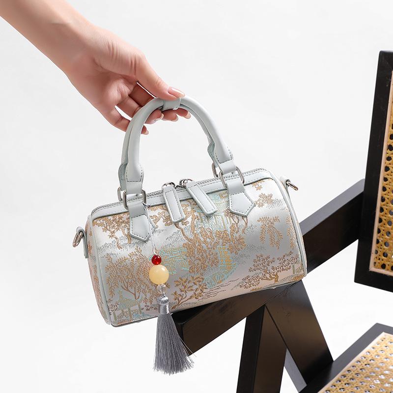 New Chinese-style Embroidered National-style Bag 2024 New Model, High-end Boston Crossbody Bag, Fashionable Hand-held Pillow Bag