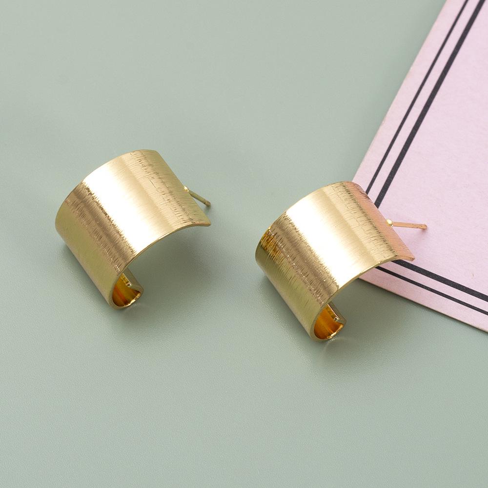 Geometric C-Shaped Brushed Metal Stud Earrings - Retro Christmas Fashion for Women