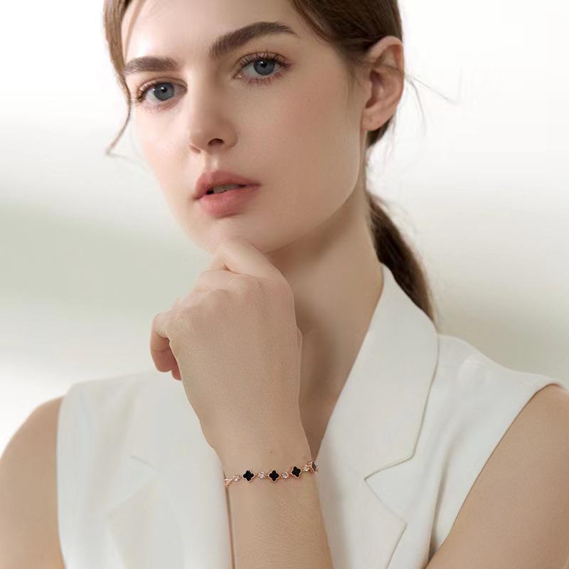 Korean-Style Four-Leaf Clover Black Agate Women s Bracelet - Exquisite Jewelry  Festival Gift