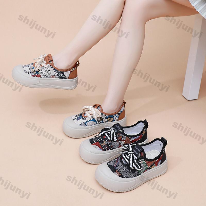Women Sneakers 2025 Autumn New Comfortable Height Increase Lace Up Casual Shoes Round Toe Outdoor Non Slip Canvas Shoes