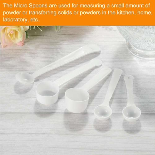 uxcell 30-Piece Plastic Round Bottom Mini Spoons with Hanging Hole, 1 Gram Measuring Scoops for Home, Kitchen, and Baking, Perfect for Measuring Powde