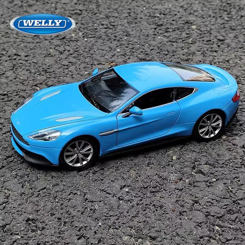 WELLY 1/24 Aston Martin VANQUISH Coupe Alloy Sports Car Model Diecasts Metal Racing Car Vehicles Model Simulation Kids Toys Gift
