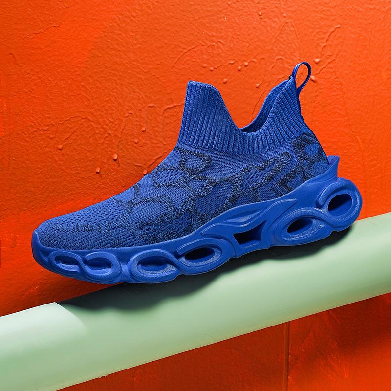 Socks and shoes men's spring new men's blade running shoes fly-woven mesh casual sports men's shoes