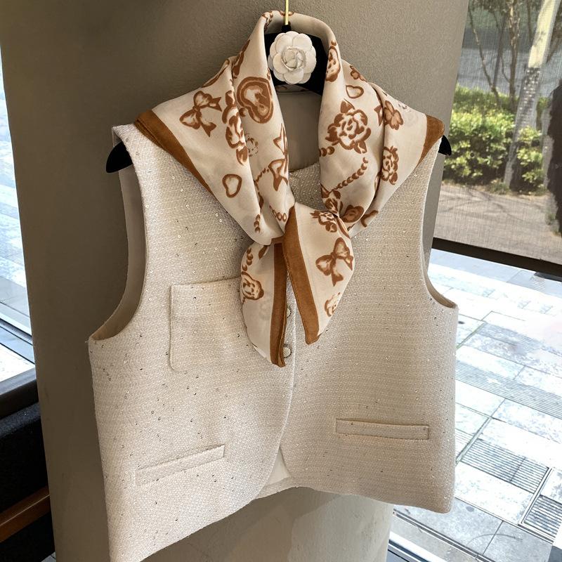 Women Fashion Versatile Multifunctional Decorative Printed Square Neck Scarf