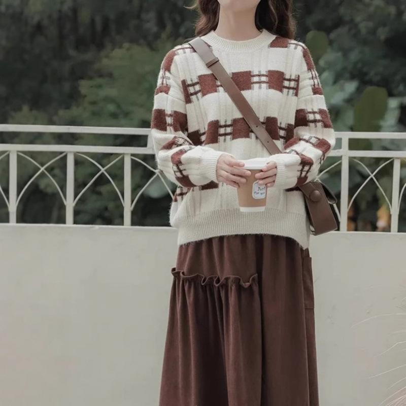 Sweet and Cute Thick Sweater Women's Autumn and Winter Spring and Autumn Bottoming Top