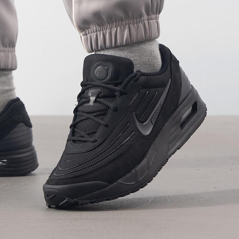 Nike Men's FV1302-001 Sports Casual Shoes