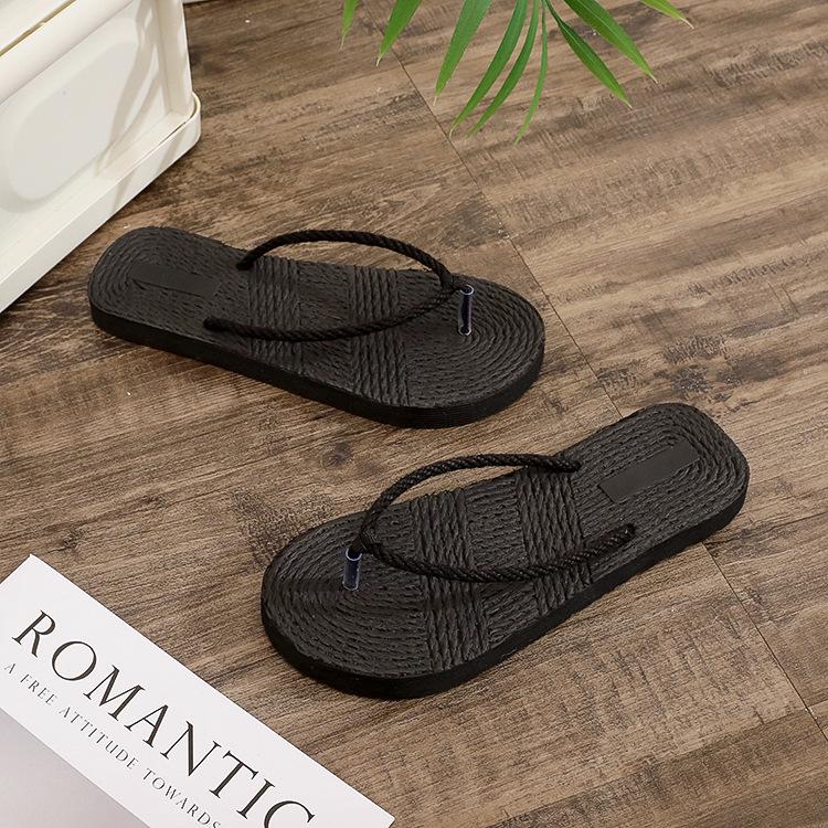 Women's Summer Trendy Straw-Look Beach Flip-Flops: Casual Flat Thong Sandals