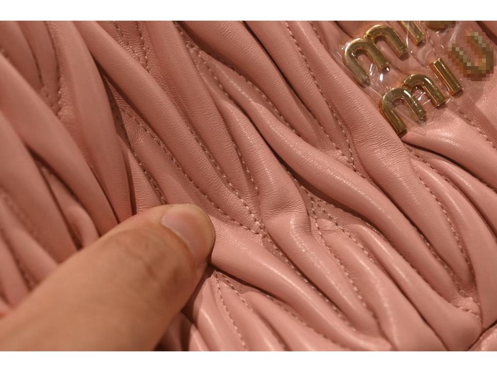 Miu House Lambskin Ruched Dumpling Hobo Bag: Trendy Crescent Underarm Crossbody for Women