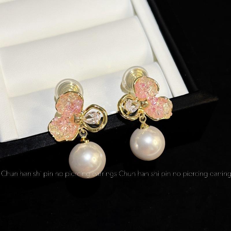 

New fashionable versatile crystal petal hanging pearl earrings temperament light luxury high sense silver needle earrings
