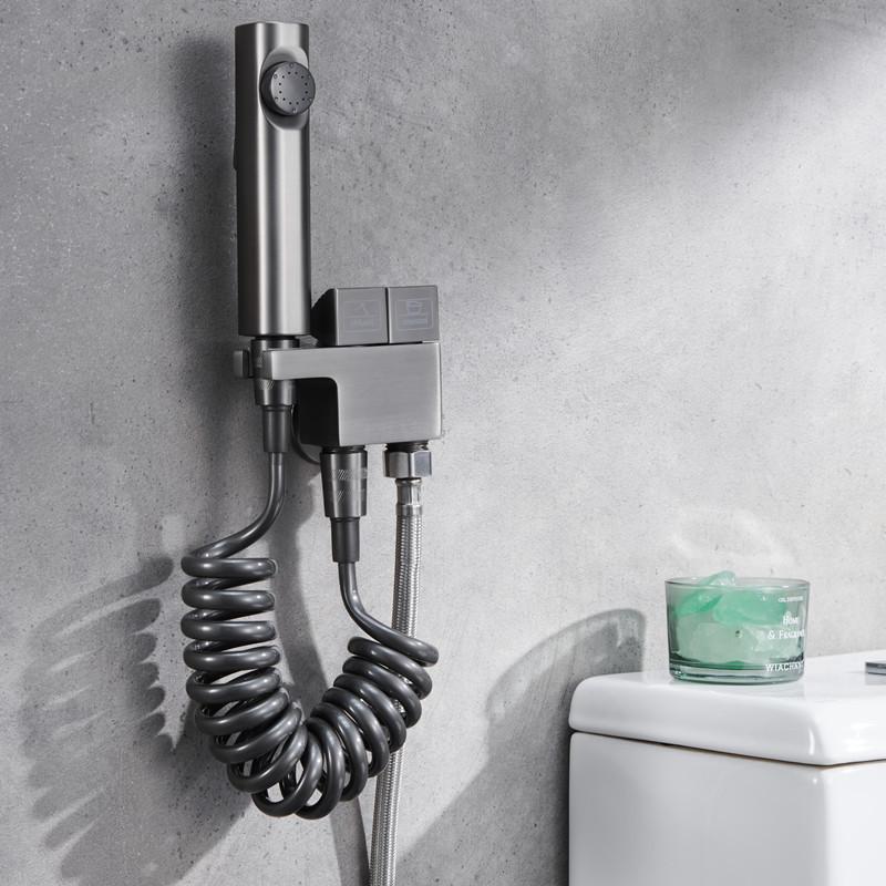 HONGDEC Bathroom Wall Mounted Chrome-Plated Brass Toilet Companion Bidet Sprayer Set (as the picture,Brass)