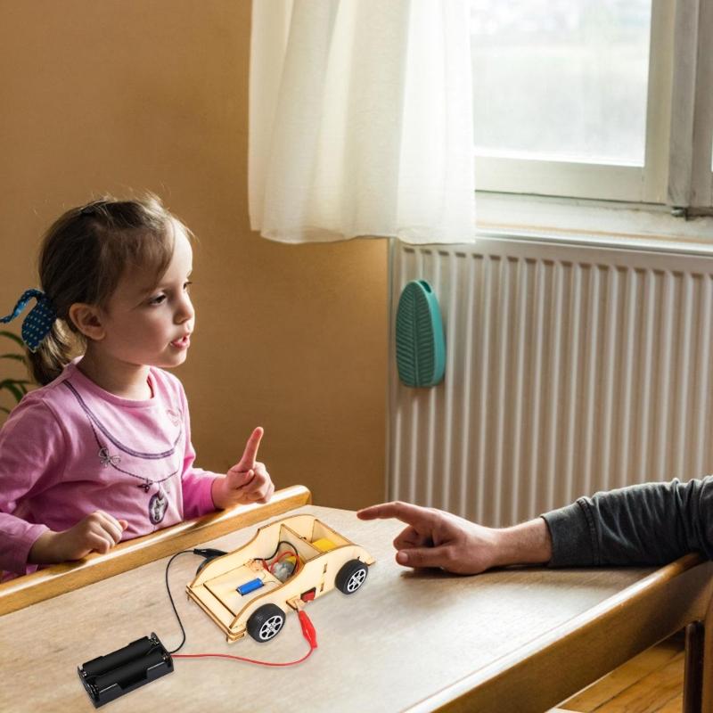 STEM Toy Kits Wooden Car Kits DIY Science Experiment Set Wooden Building Project Early Education Invention Materials