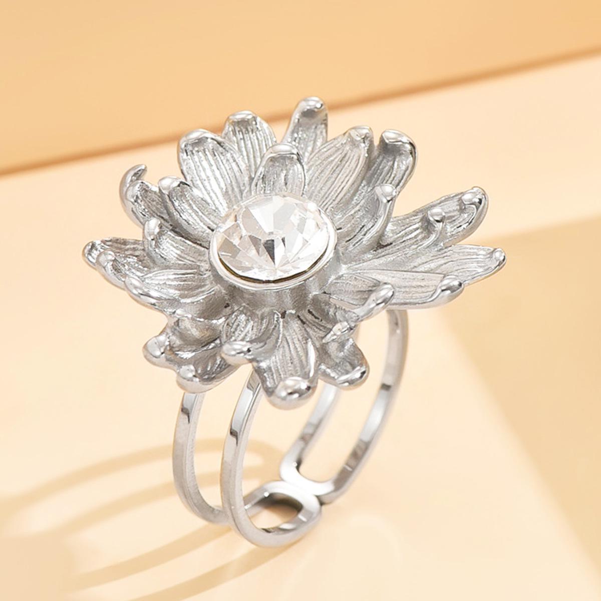 Elegant 3D Diamond Flower Ring: Adjustable Stainless Steel for Women