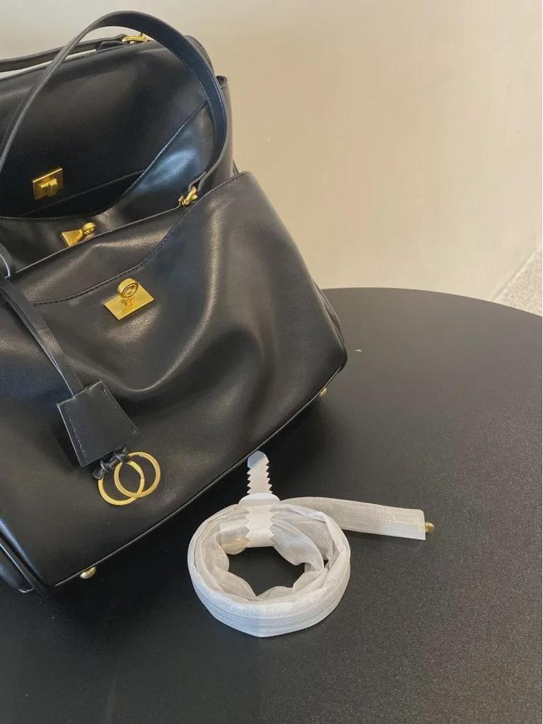 Dámská velká kabelka přes rameno z teletiny s uzávěrem – Neformální nákupní taška pro dojíždění