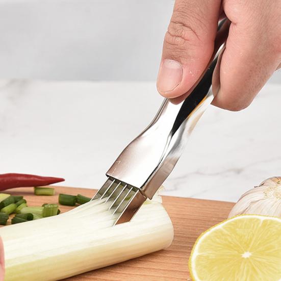 Taglia cipolle con guaina protettiva Lama in acciaio inox Manico antiscivolo 6 lame Affetta verdure per una rapida triturazione