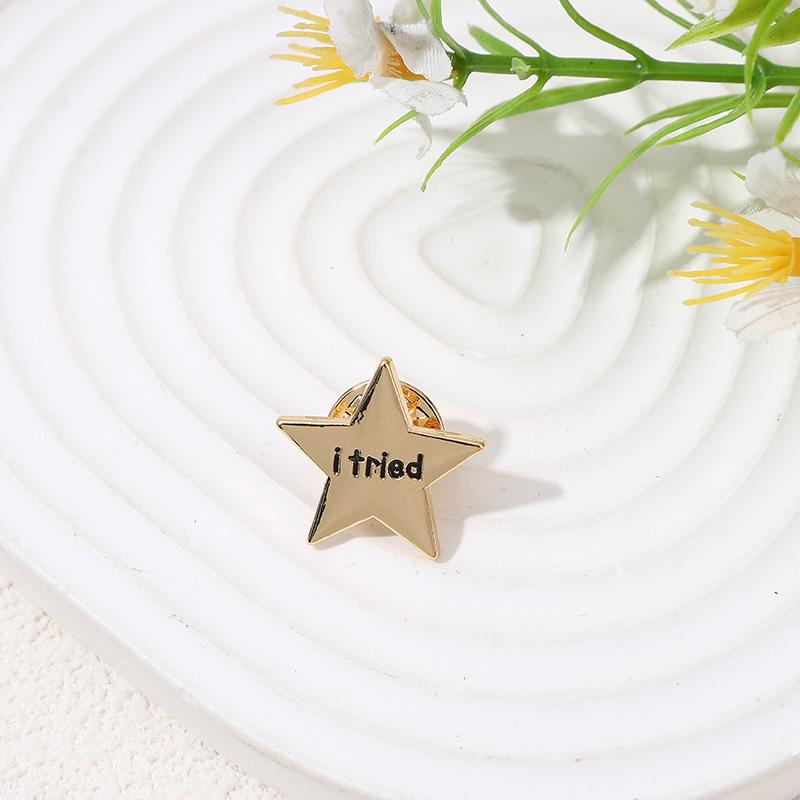 Mini brož Hvězda & Písmeno: Odznak slitiny "Zkusil jsem to"