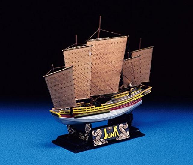 Aoshima Bunka Kyozai Old Time Ships Series Chinese Junk Plastic Model No.5