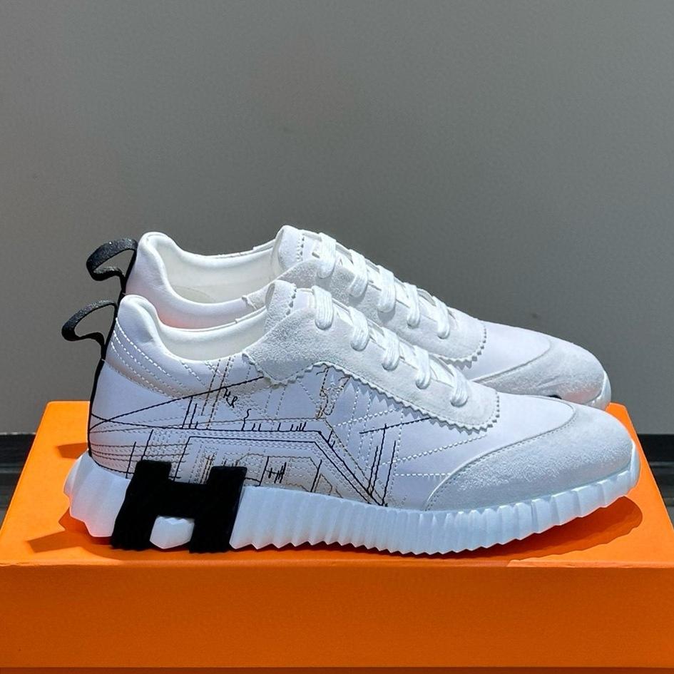 European Station 2025 New Embroidered Leather Sports Shoes Versatile Casual Shoes Trendy Brand Light Luxury Breathable Travel Running Shoes