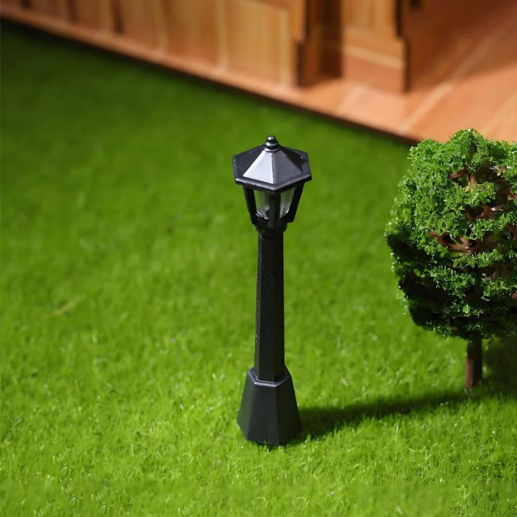 5 / 10pcs Mini Miniature Street Light Miniature Black Lamp Outdoor Pathway Lantern Post Decoration Craft Ideal for DO-IT-YOURSELF Fairy Garden Micro