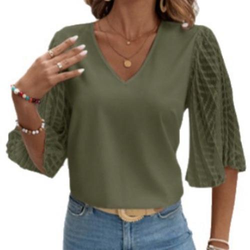 The New Women's Wear Is Fashionable and Elegant. It Is A Solid Color Shirt with Patchwork Sleeves for Ladies