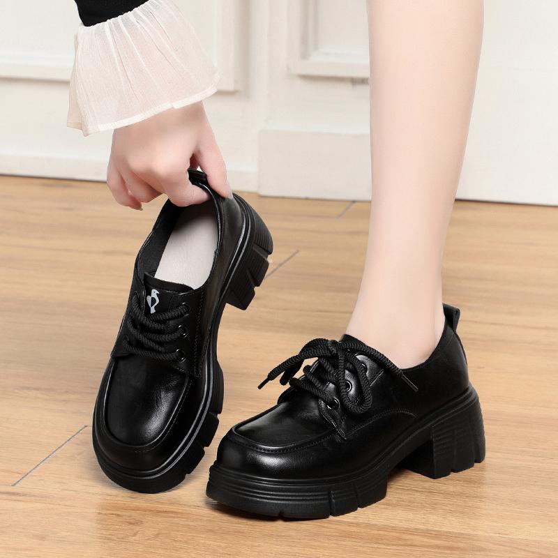 Dikke zolen loafers voor dames in lente en herfst Nieuwe vetersluiting Dikke hak Diepe mond Dames Enkelen College stijl Leren schoenen