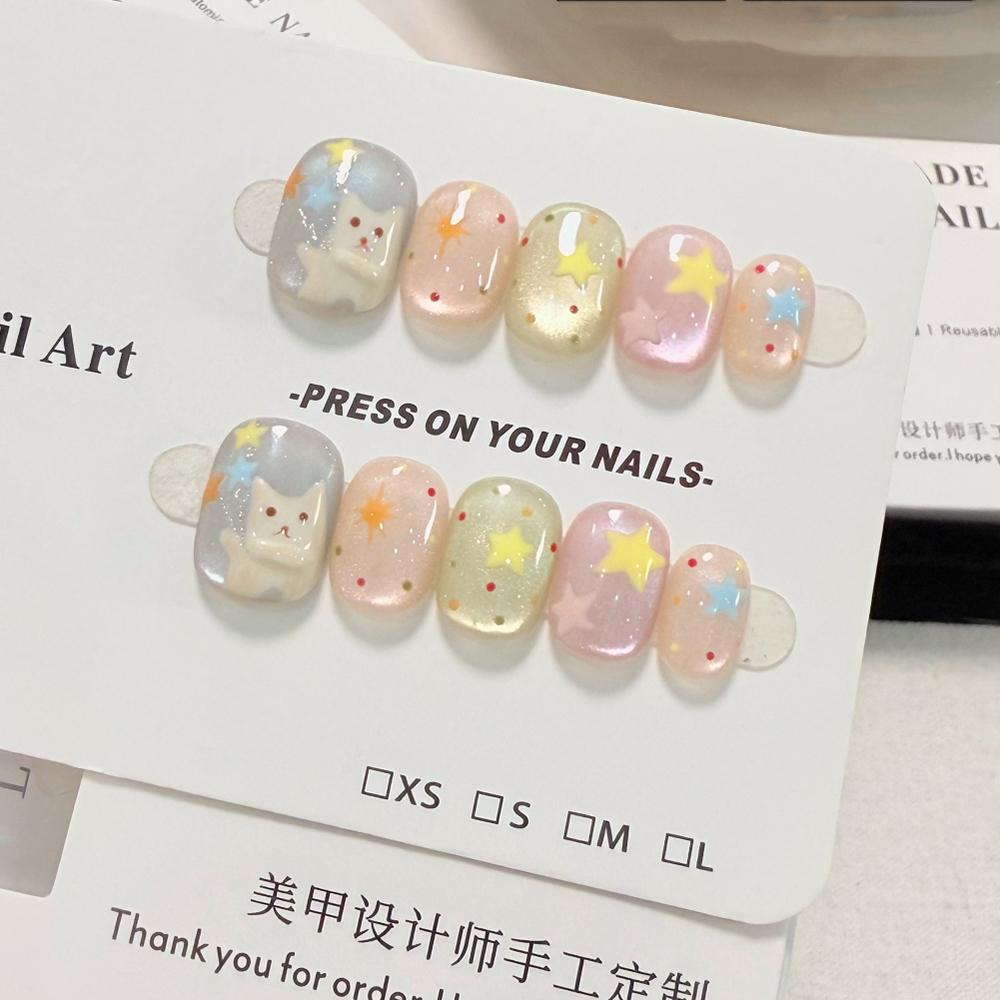 10Pcs Cute Cat Eye Short Press On Nails Christmas Snowman Bow Snowflake Cherry Apple Full Cover Fake Nails Gift