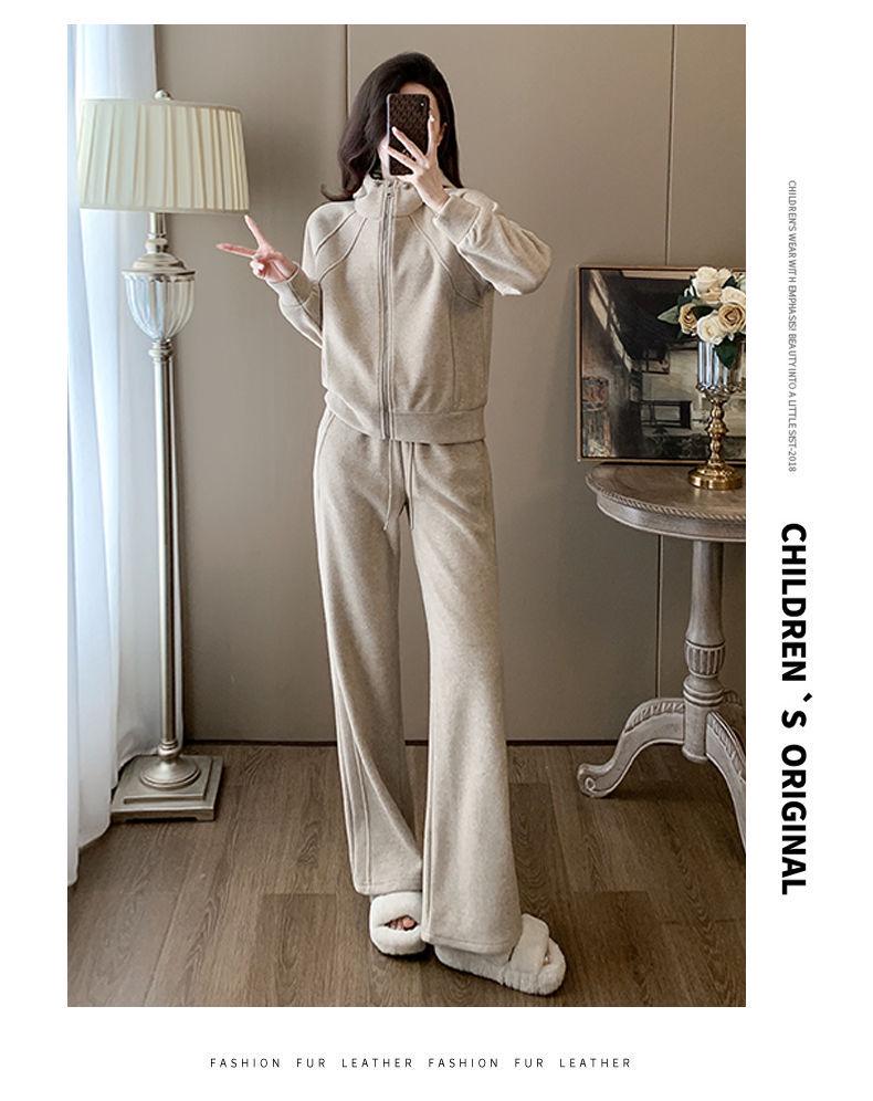 Chic Women's Hooded Sweater & Wide-Leg Pants Set - Stylish Early Autumn Casual Sportswear.