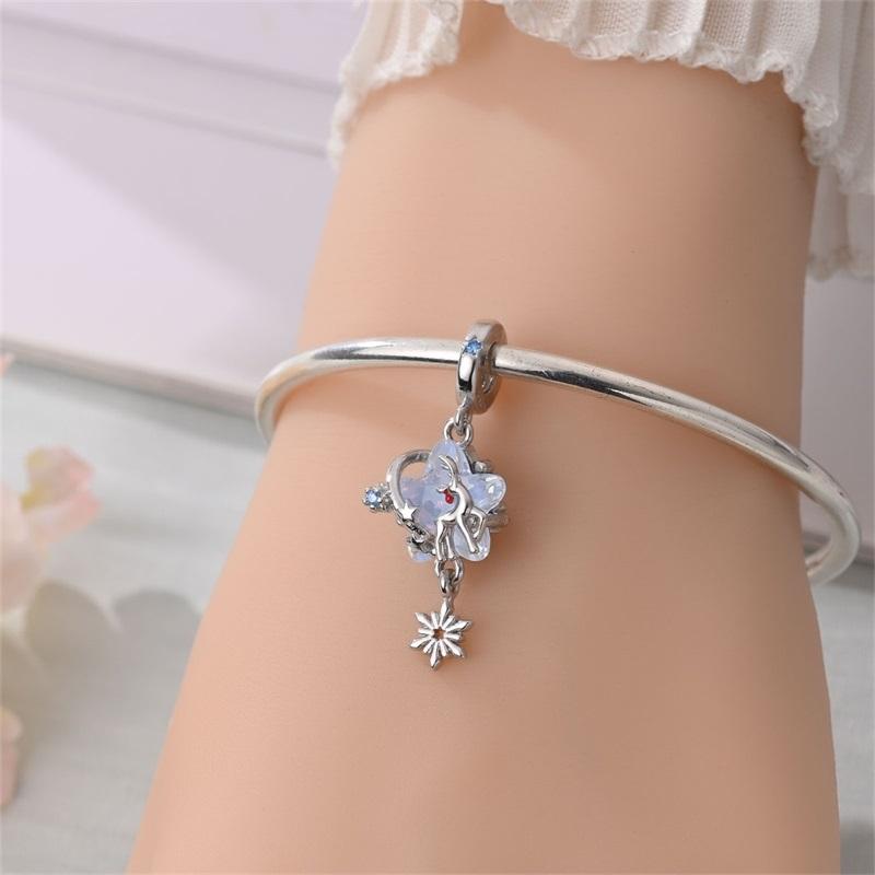 Winter Collection Copper Snowflake Christmas Zircon Pendant Charms Beads Fit Original Bracelets Diy Jewelry Gift