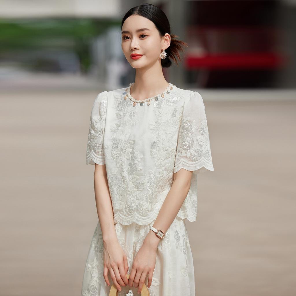 2025 Summer Embroidered Lace Two-Piece Set with Beaded Collar