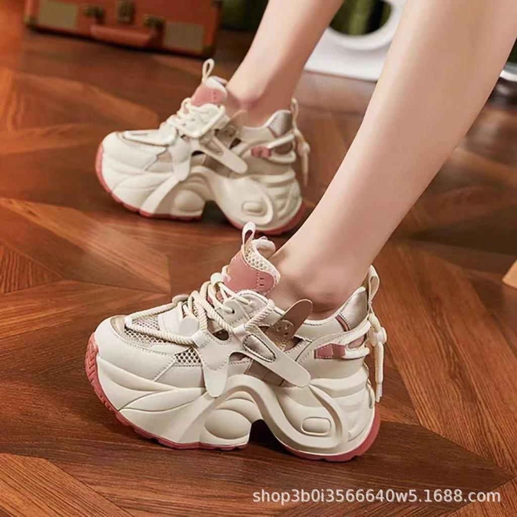 8CM dad shoes women's ultra-light 2025 autumn new versatile casual shoes thick-soled small inner height-increasing women's shoes