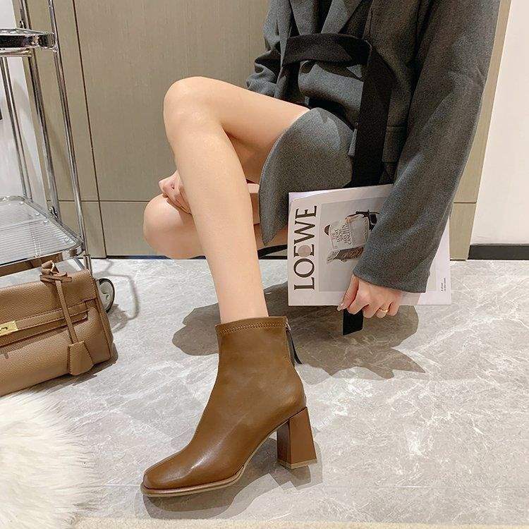 

Французские короткие ботинки женские 2025 новые весенне-осенние одинарные ботинки толстый каблук высокий каблук ботильоны квадратный носок тонкие ботинки маленькие ботинки Мартин 40