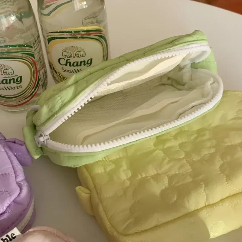 Candy Color Quilted Floral Mini Square Bag Cute Cotton Padded Handbag Portable Student Cosmetic Storage Pouch 10x15x5cM зелёный