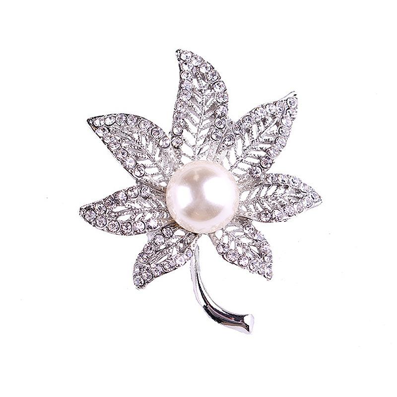 

Fashion Middle Large Pearl Maple Leaf Full Diamond Brooch Perfect Gift for Couples Corsage Flower Corsage Buckle Women Accessories