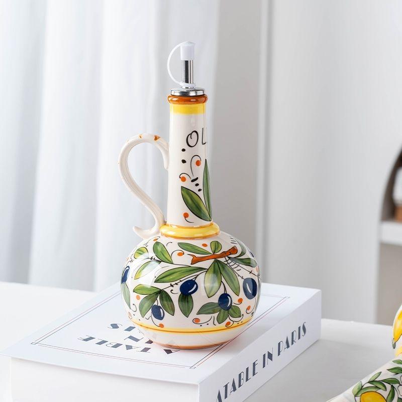 Hand-Painted Ceramic Olive Oil Dispenser Bottle with Handle – 550ML Vintage Mediterranean Style