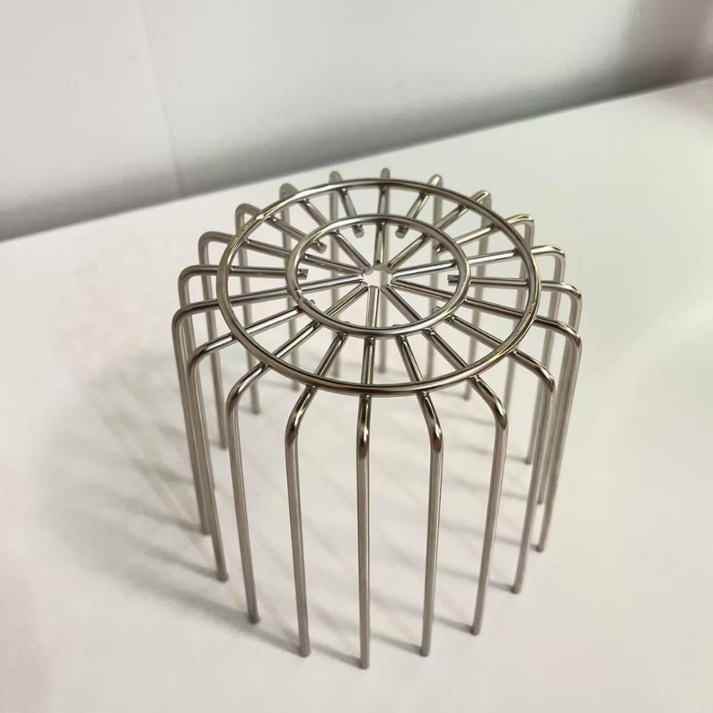 Protiucpávací ochrana okapů Zachycovač listí a nečistot Sítko na dešťovou rouru Krytka Kanalizační potrubní tvarovka