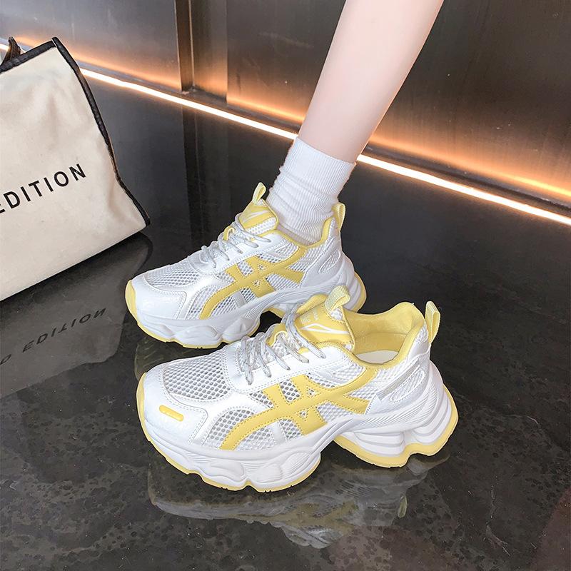 

Platform dad shoes 2025 new leather single net breathable girls inner height increase sports and leisure shoes Korean version versatile 40 жёлтый