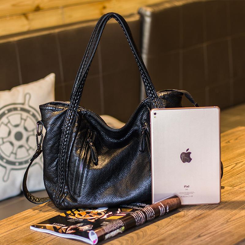 Elegant Large-capacity Tote Bag Commuter Single-shoulder Bag Versatile Soft Underarm Bag