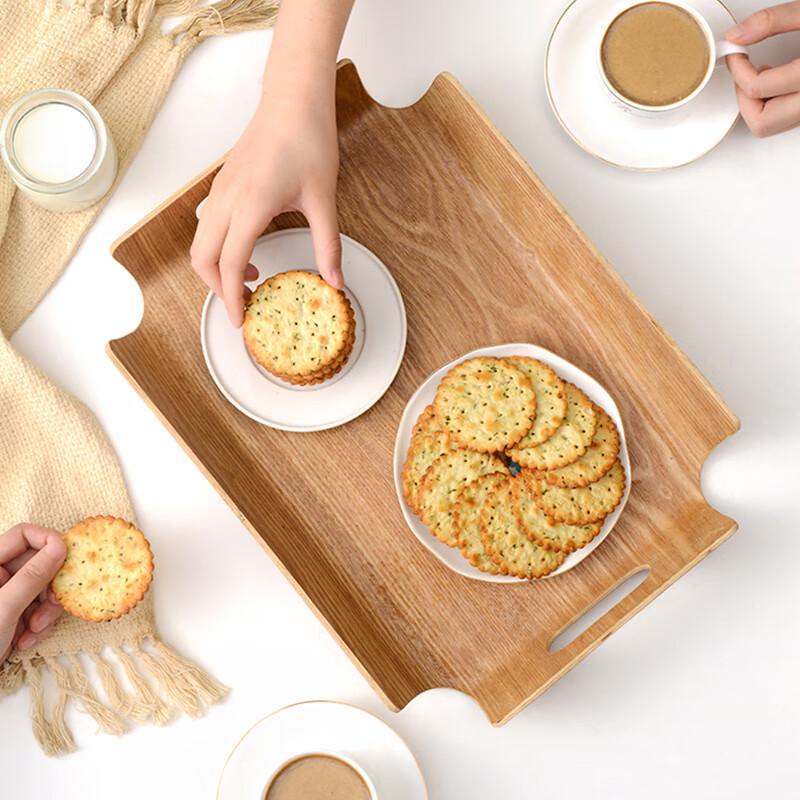 Garden Scallion Crackers