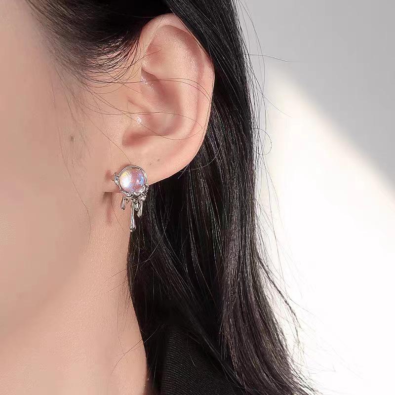 S925 Sterling Silver Geometric Lava Stud Earrings for Women - Unique Cold Style Design