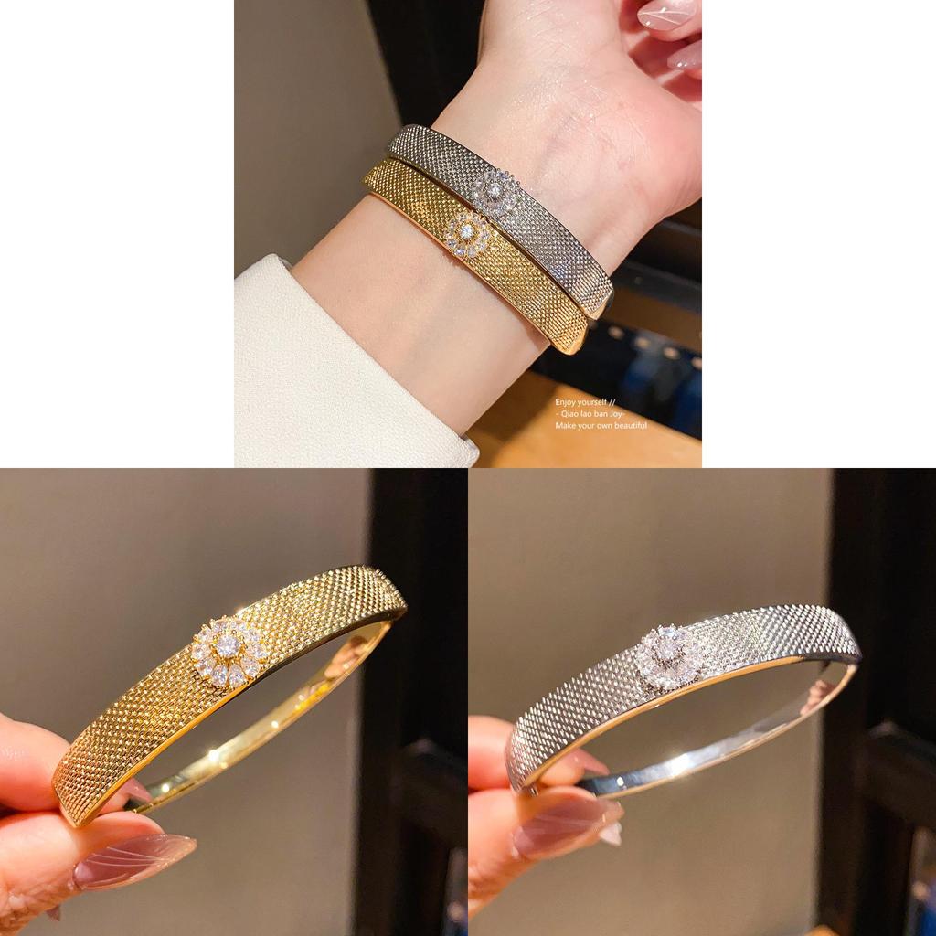Elegant Flower Jewelry Bracelet With 18k Gold Plating For Womens Fashion Gift